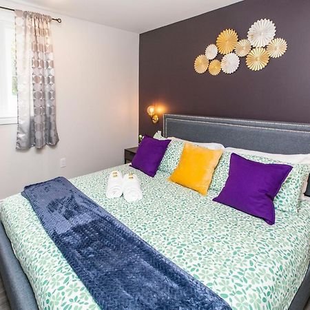 Luxury 1Br With King Bed - Steps From Byward Market! Appartement Ottawa Buitenkant foto