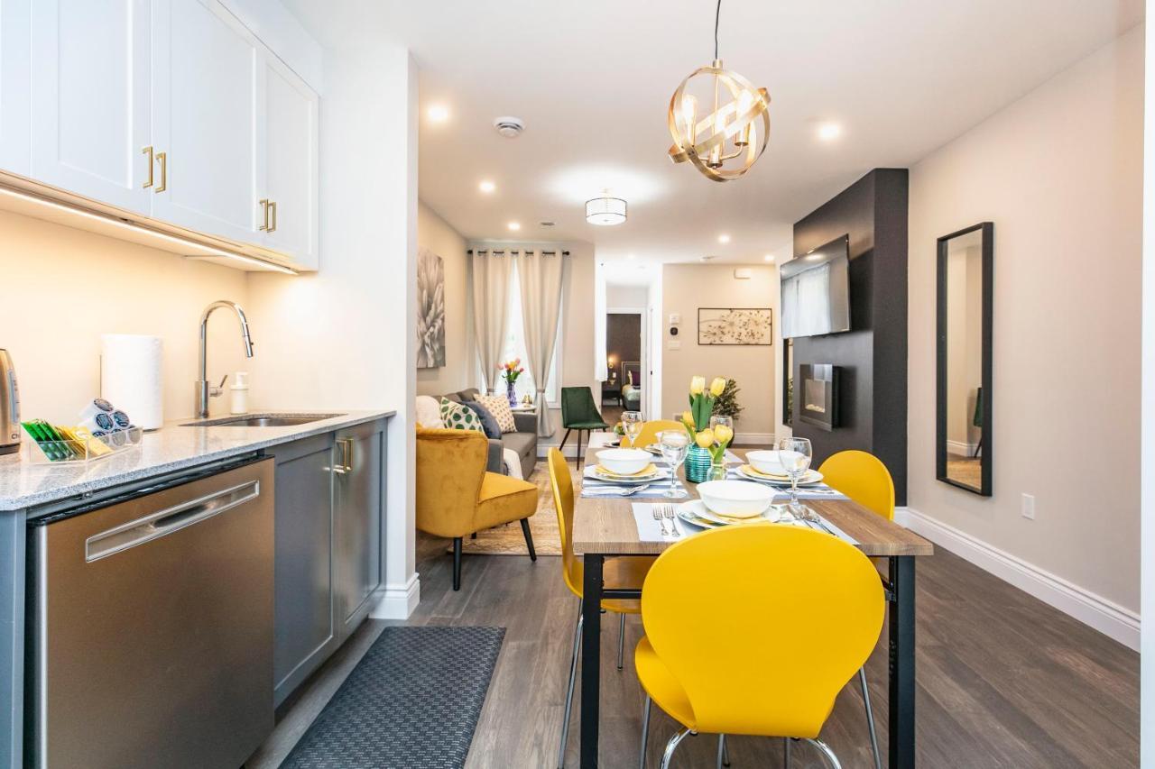 Luxury 1Br With King Bed - Steps From Byward Market! Appartement Ottawa Buitenkant foto