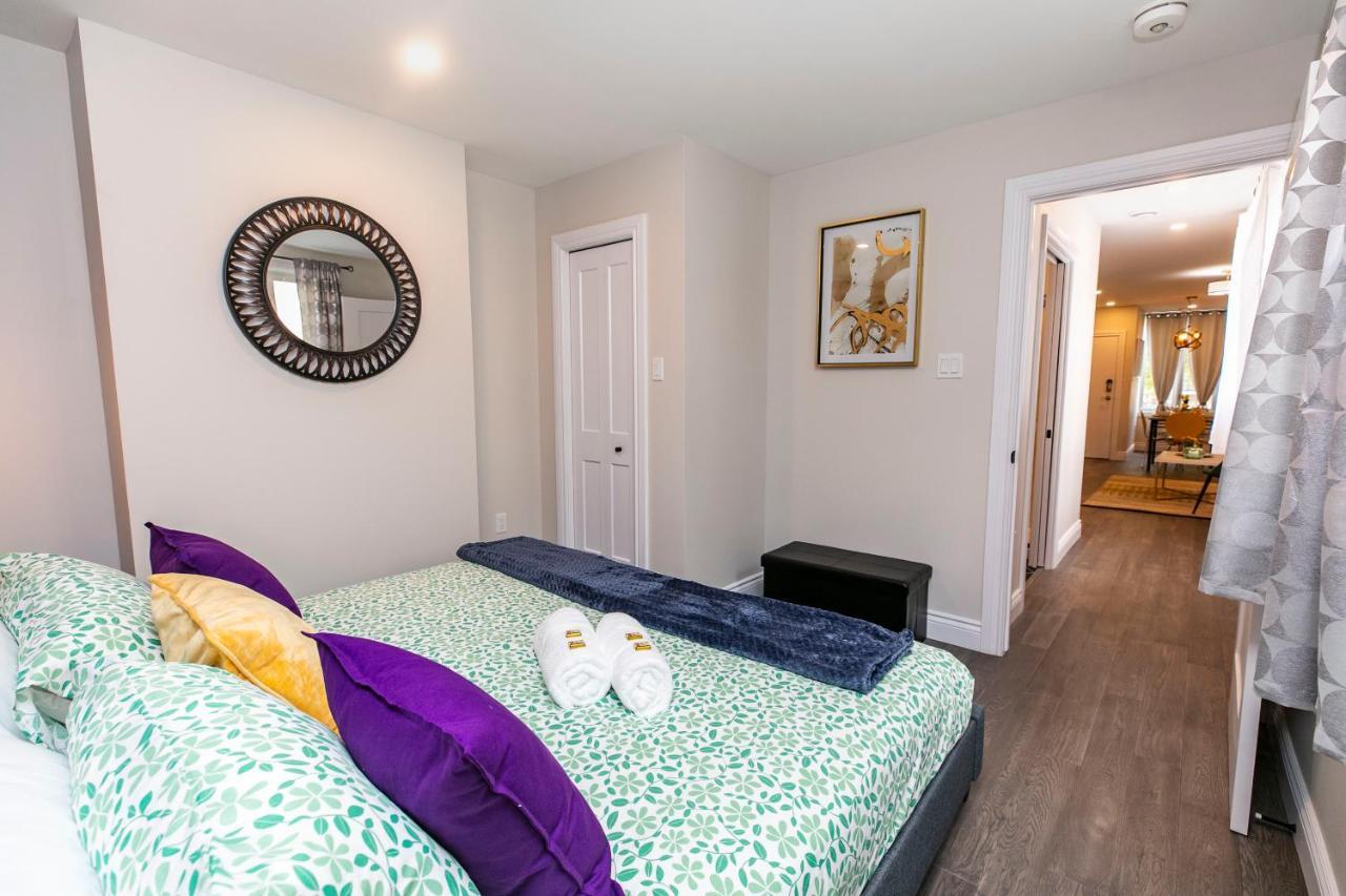 Luxury 1Br With King Bed - Steps From Byward Market! Appartement Ottawa Buitenkant foto